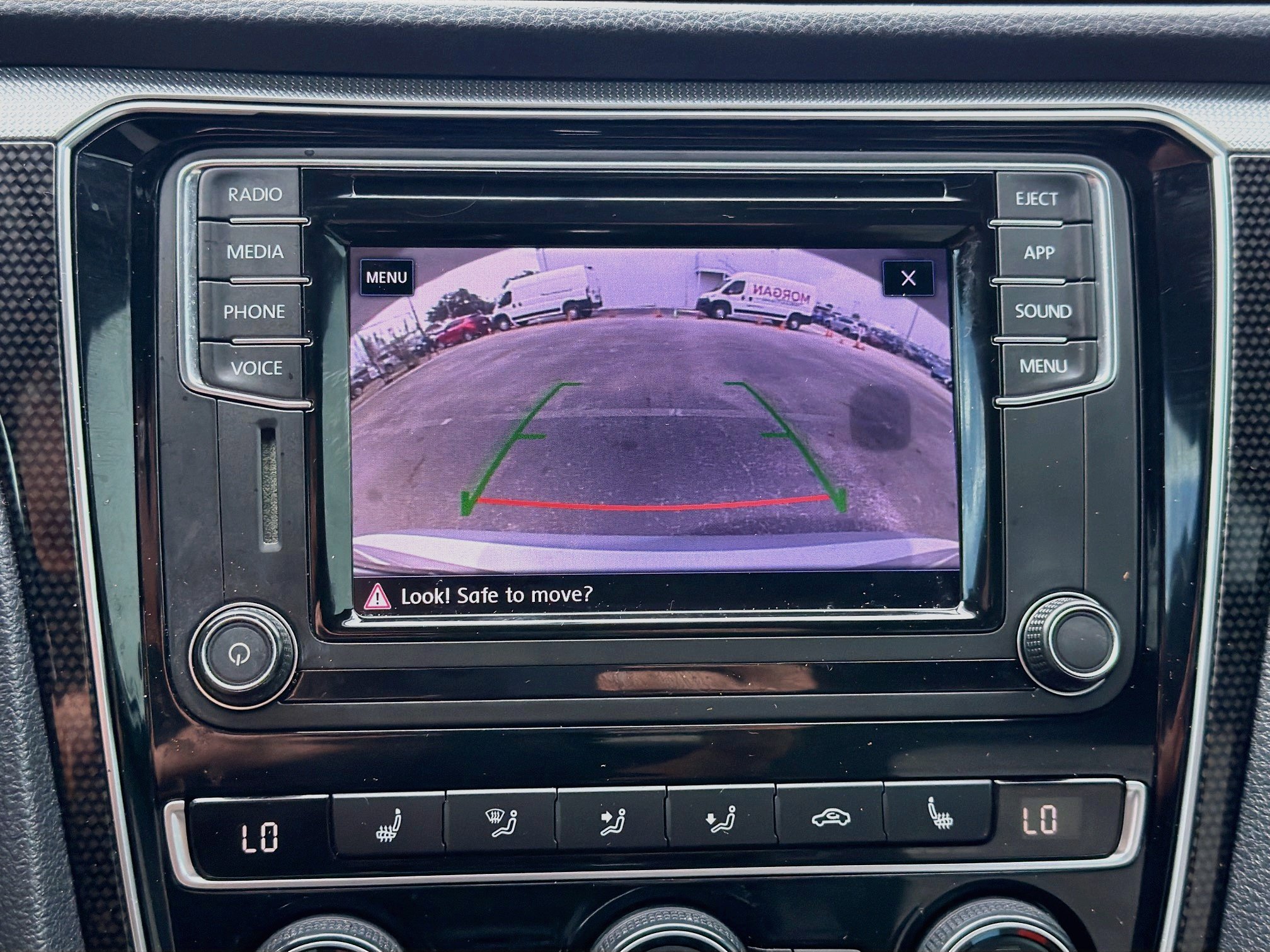 Used 2018 Volkswagen Passat GT FWD image 31