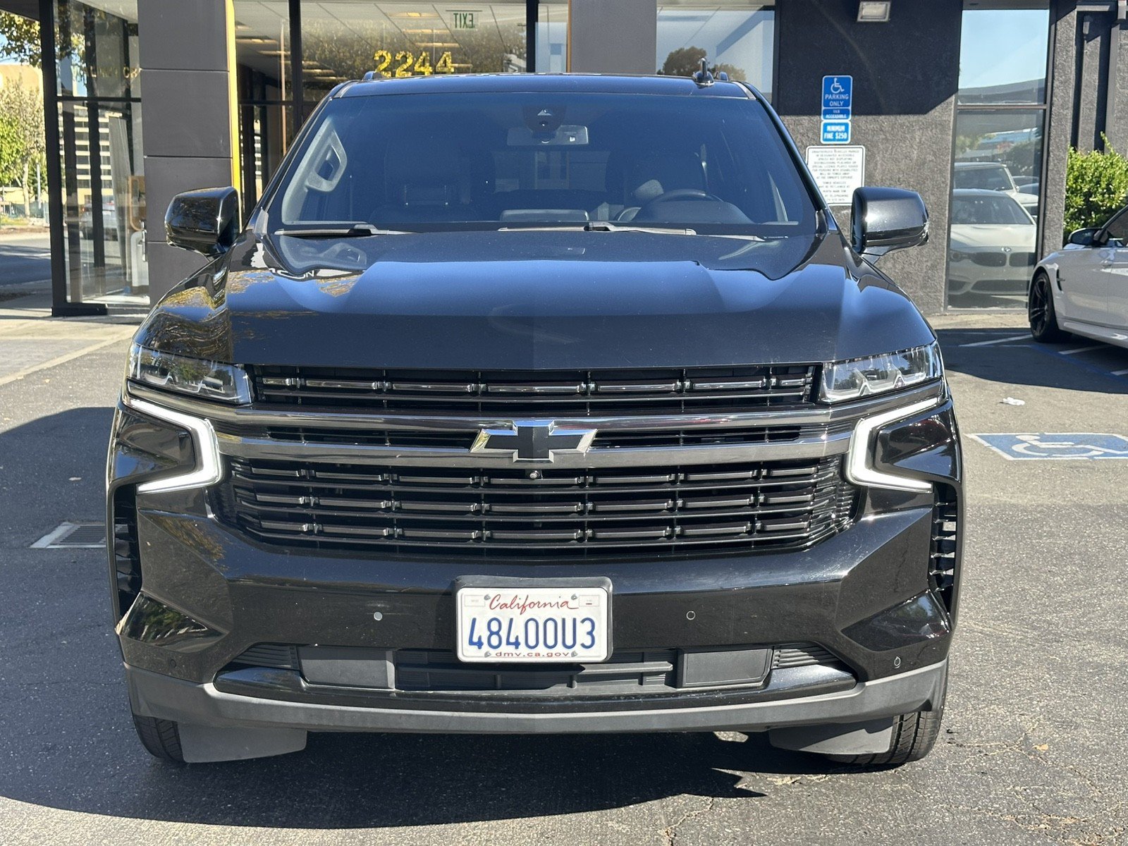 Used 2022 Chevrolet Suburban RST w/ Luxury Package AWD/4WD image 5