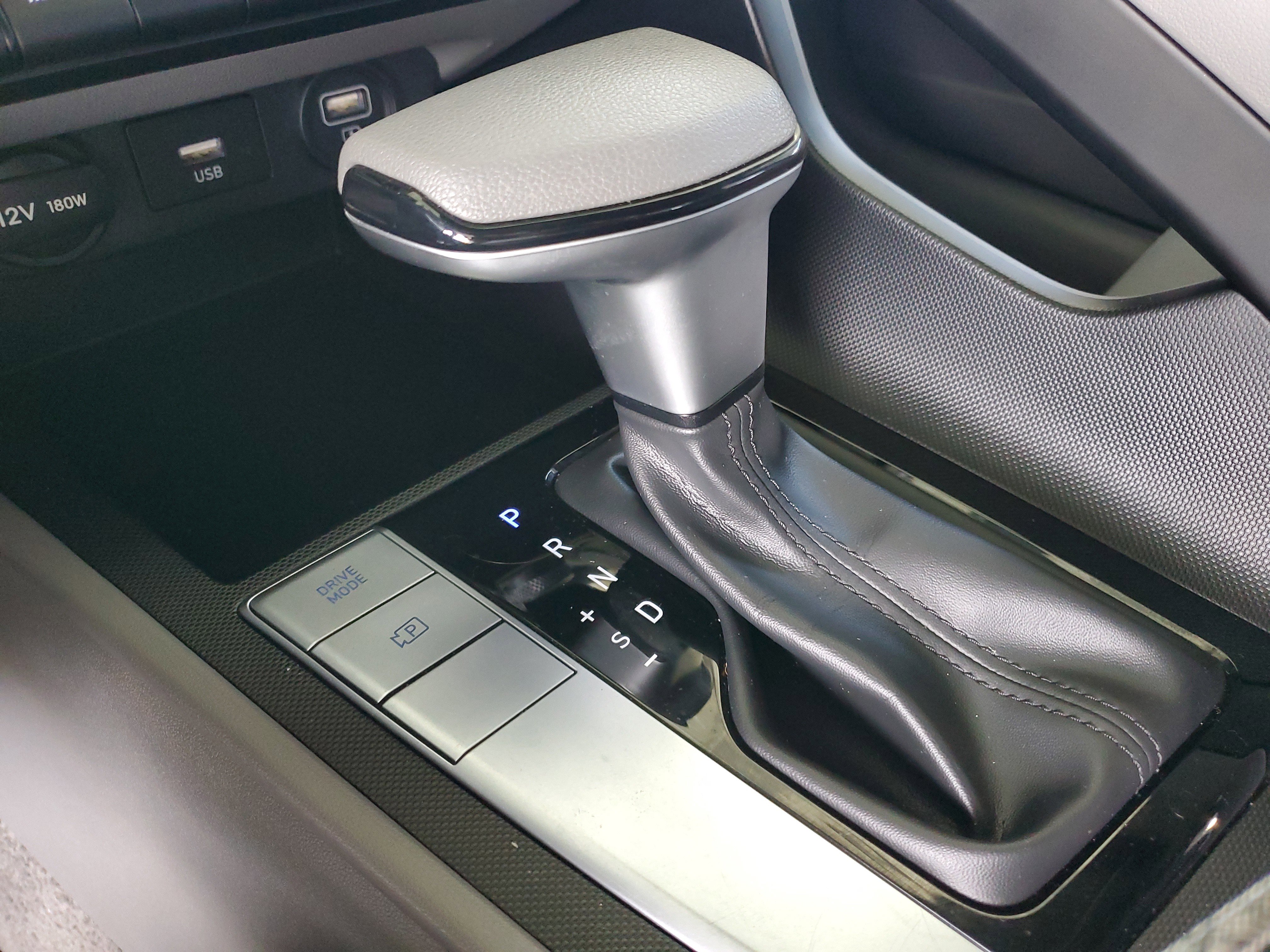 Used 2023 Hyundai Elantra SEL FWD image 28