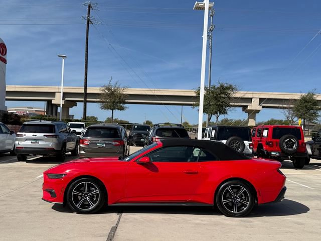 Used 2025 Ford Mustang EcoBoost image 7