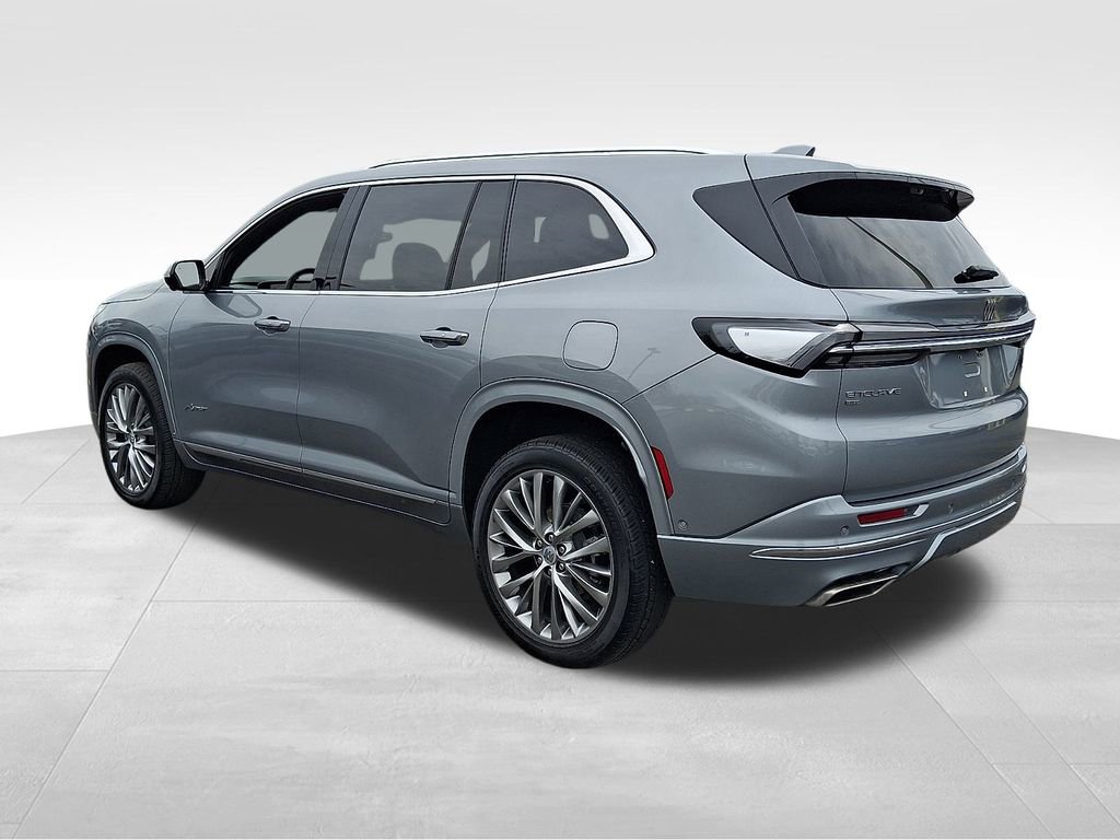 Used 2025 Buick Enclave Avenir w/ Super Cruise Package image 4