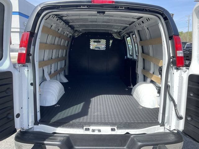 Used 2024 GMC Savana 2500 w/ Driver Convenience Package RWD image 27