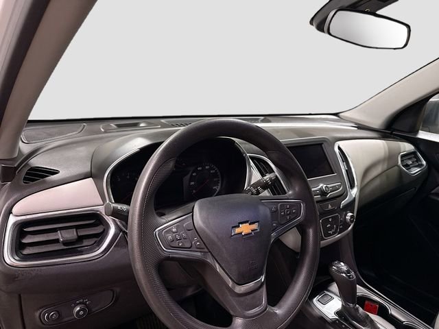 Used 2021 Chevrolet Equinox LS w/ LS Convenience Package AWD/4WD image 11