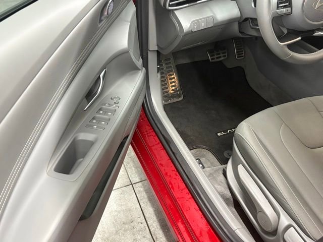 Used 2025 Hyundai Elantra Sport FWD image 10