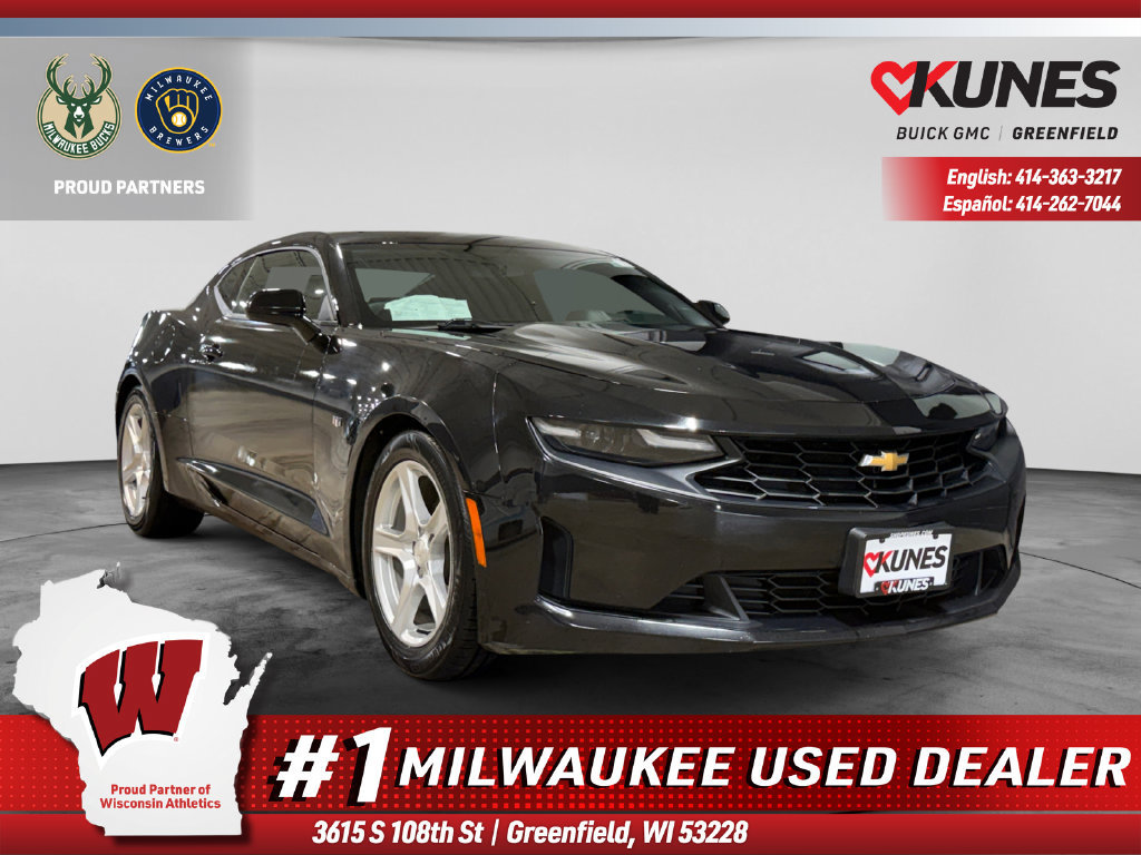 Used 2023 Chevrolet Camaro LT RWD image 1