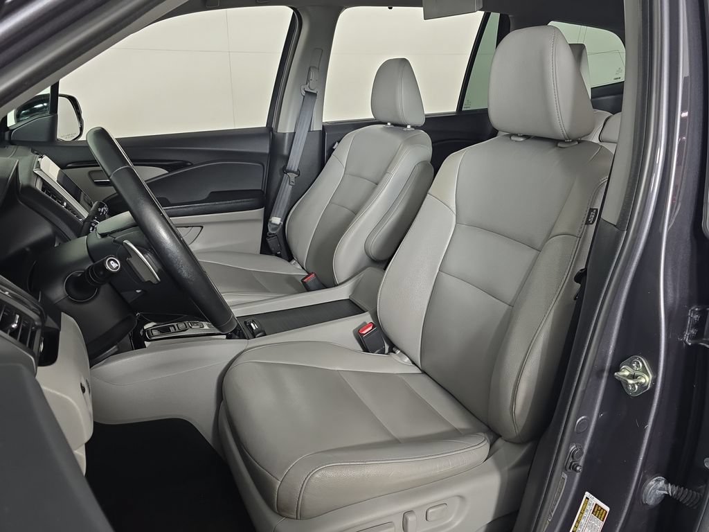 Used 2016 Honda Pilot Touring image 23