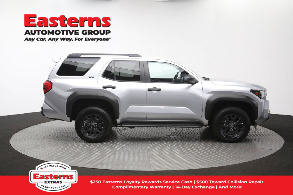 Used 2025 Toyota 4Runner SR5 AWD/4WD image 45
