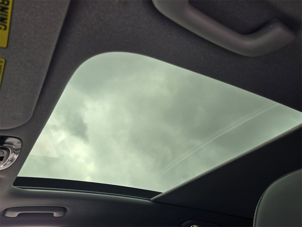 Certified 2023 Hyundai Santa Fe Limited image 18