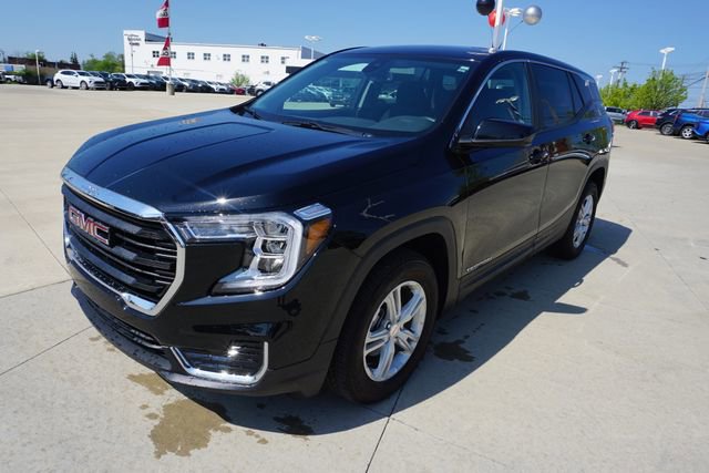 Used 2023 GMC Terrain SLE AWD/4WD image 9
