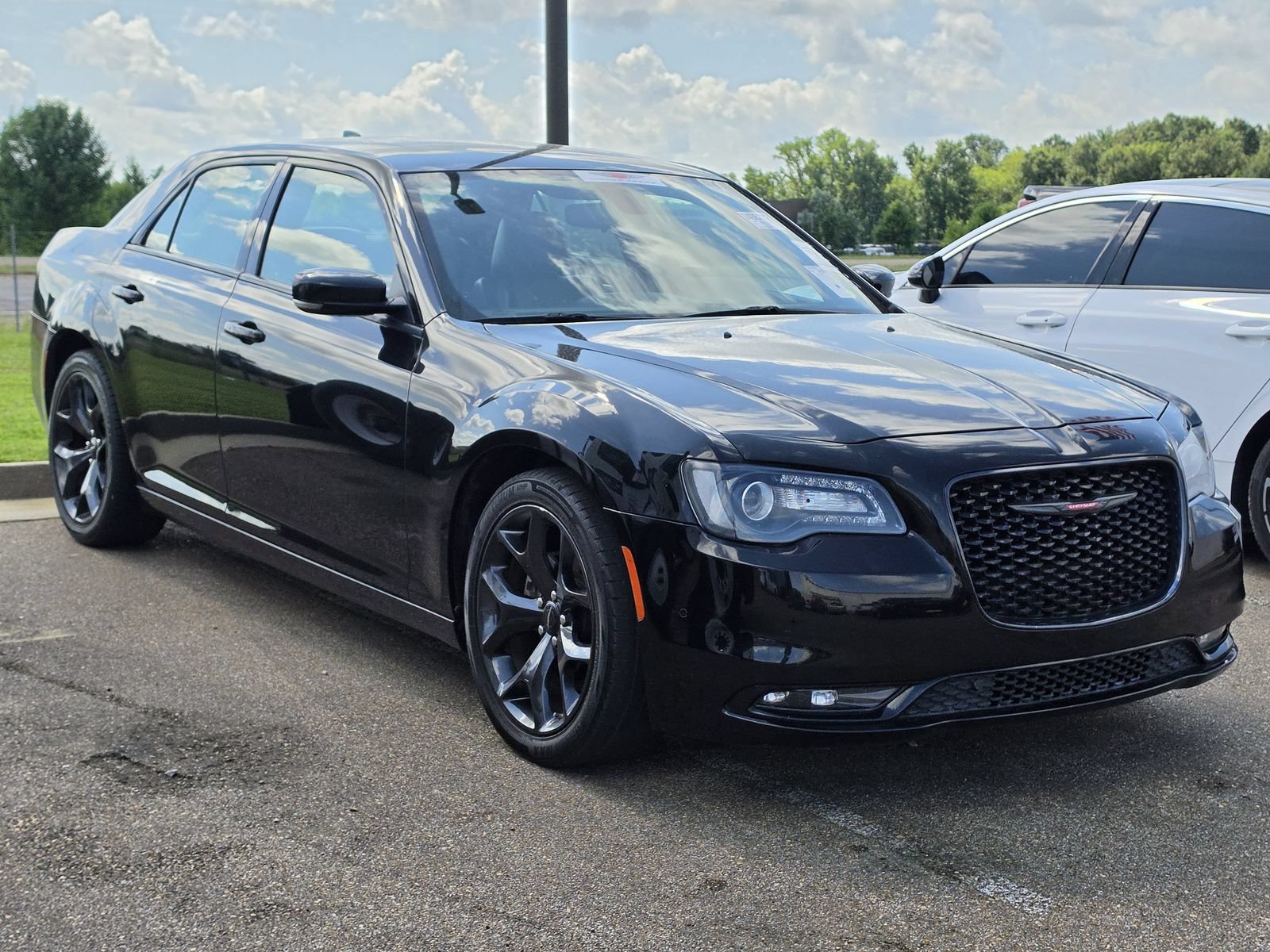 Used 2023 Chrysler 300 S RWD image 18