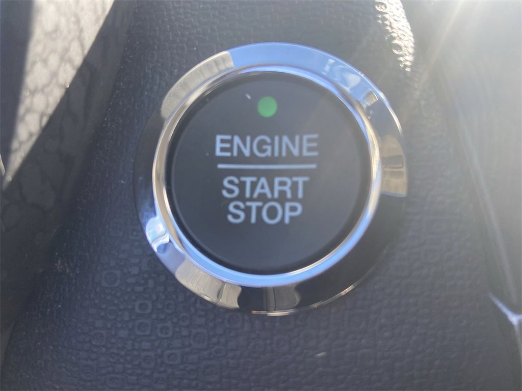 Used 2022 Ford EcoSport SE w/ SE Convenience Package image 17