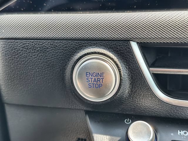 Used 2025 Hyundai Sonata SE FWD image 16