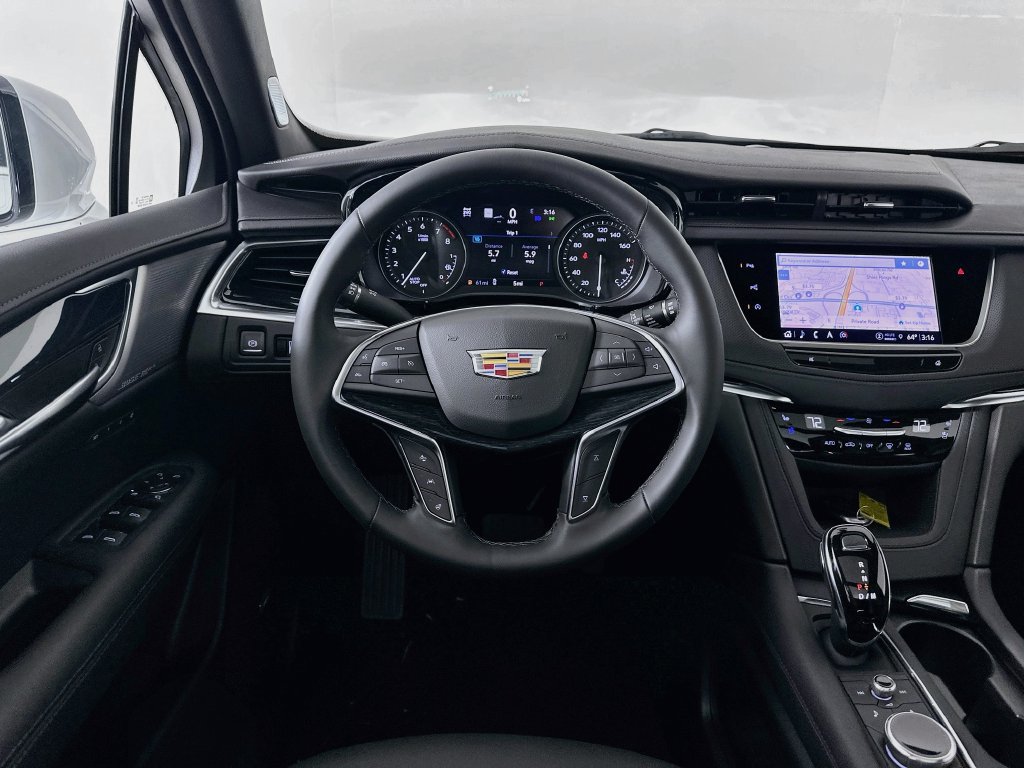 New 2026 Cadillac XT5 Premium Luxury w/ Driver Assist Package AWD/4WD image 30
