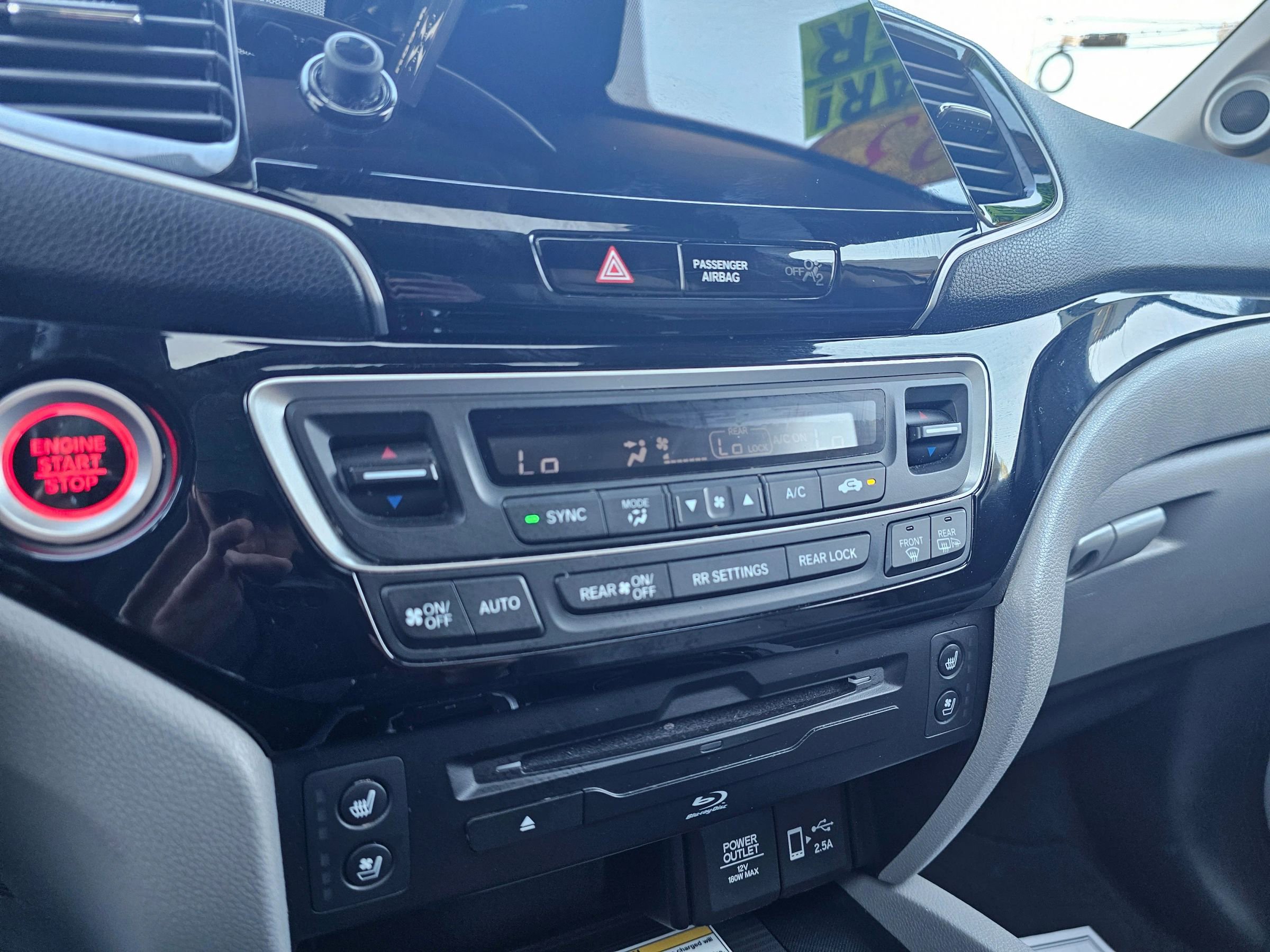 Used 2020 Honda Pilot Elite image 25