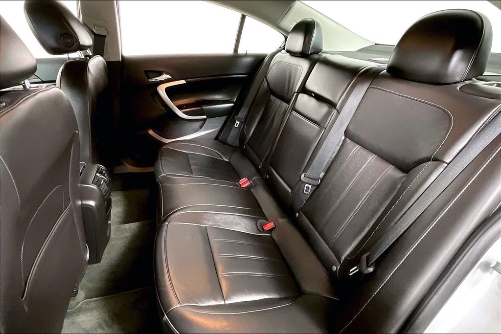 Used 2017 Buick Regal Sport Touring image 24