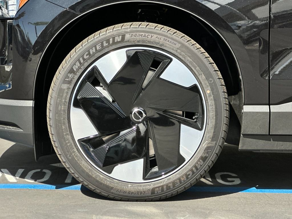 New 2026 Volvo EX30 Plus w/ Climate Package AWD/4WD image 24