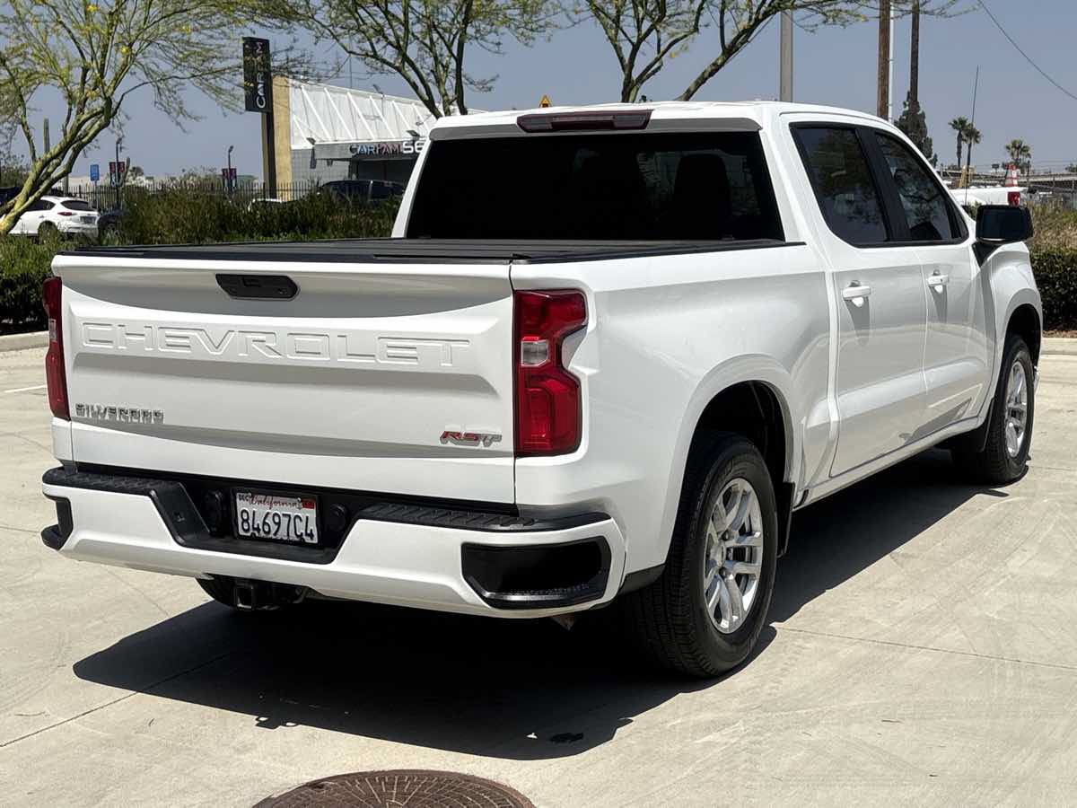 Used 2021 Chevrolet Silverado 1500 RST RWD image 3