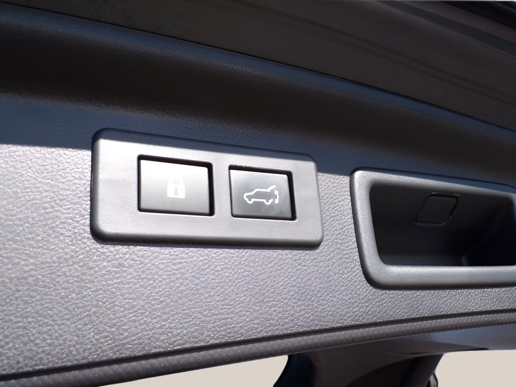 Used 2019 Subaru Forester Limited image 14