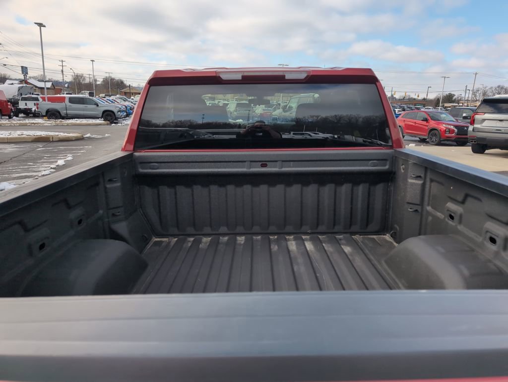 Used 2020 Chevrolet Silverado 1500 Custom w/ Custom Value Package image 10