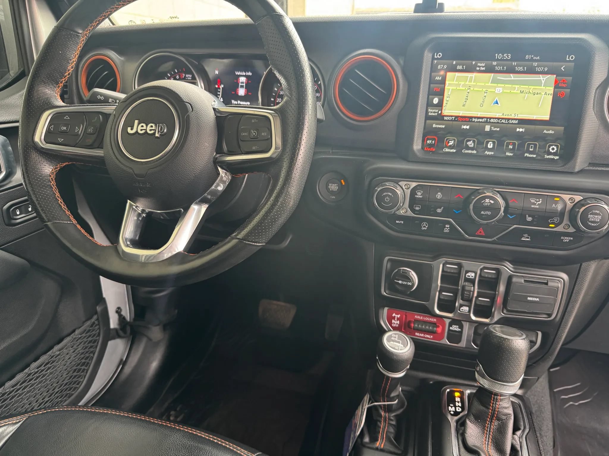 Used 2022 Jeep Gladiator Mojave w/ LED Lighting Group AWD/4WD image 13
