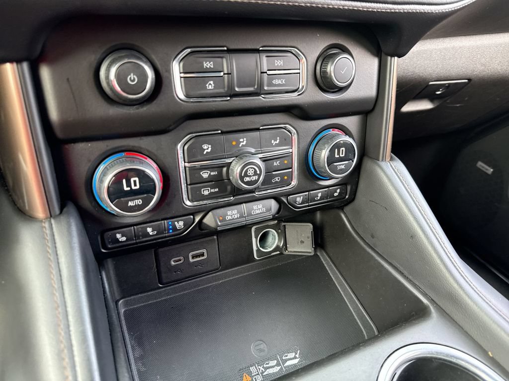 Used 2021 Chevrolet Tahoe High Country w/ Premium Package AWD/4WD image 19