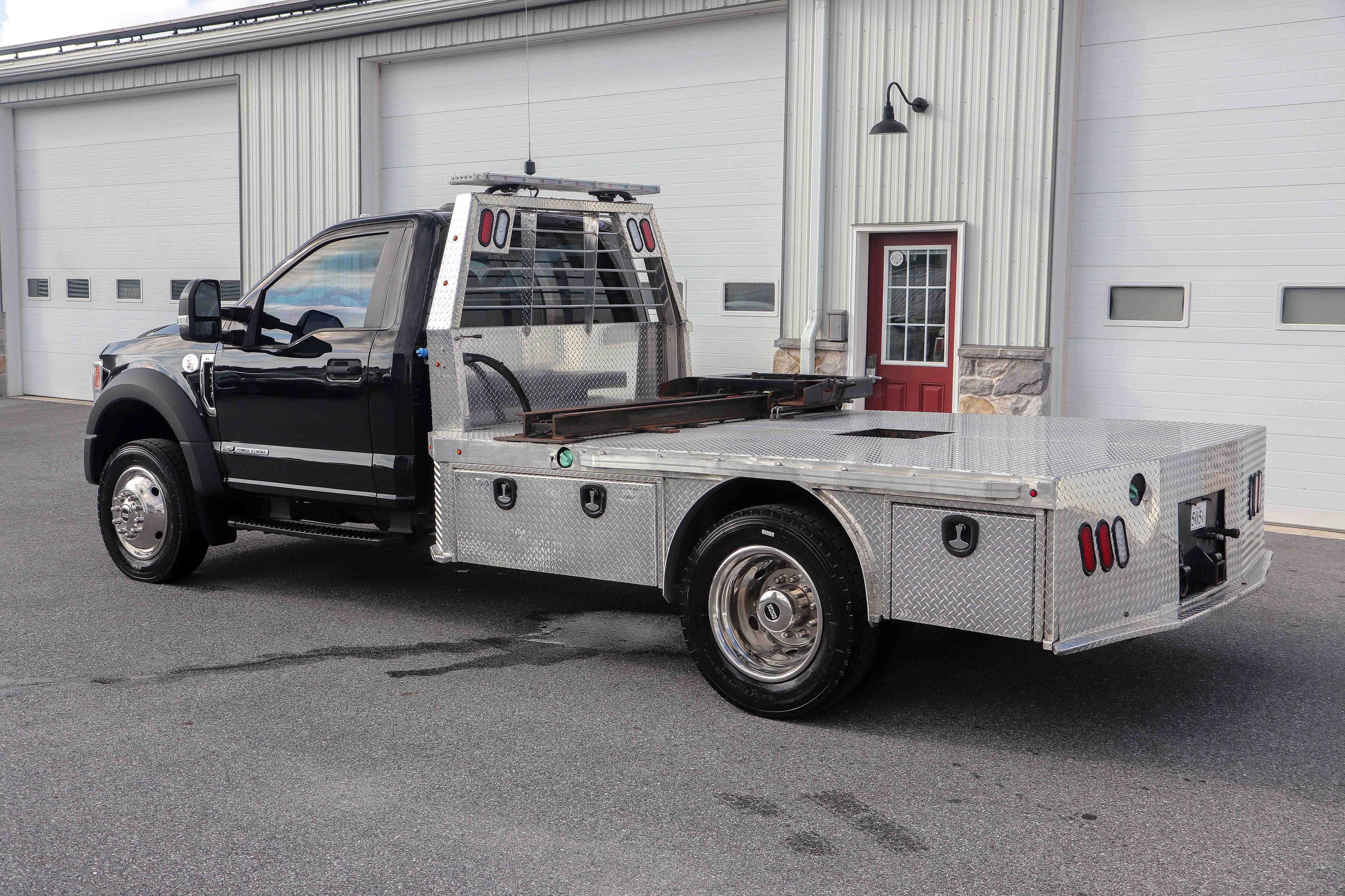 Used 2022 Ford F550 4x4 Regular Cab Super Duty w/ Power Equipment Group image 5