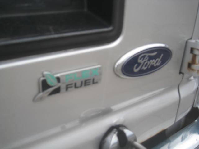 Used 2013 Ford E-350 and Econoline 350 Extended Super Duty w/ PWR Group image 17