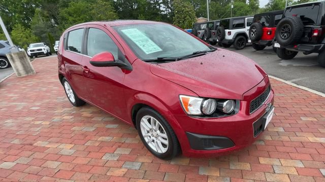 Used 2016 Chevrolet Sonic LT w/ Fun and Sun Package FWD image 3