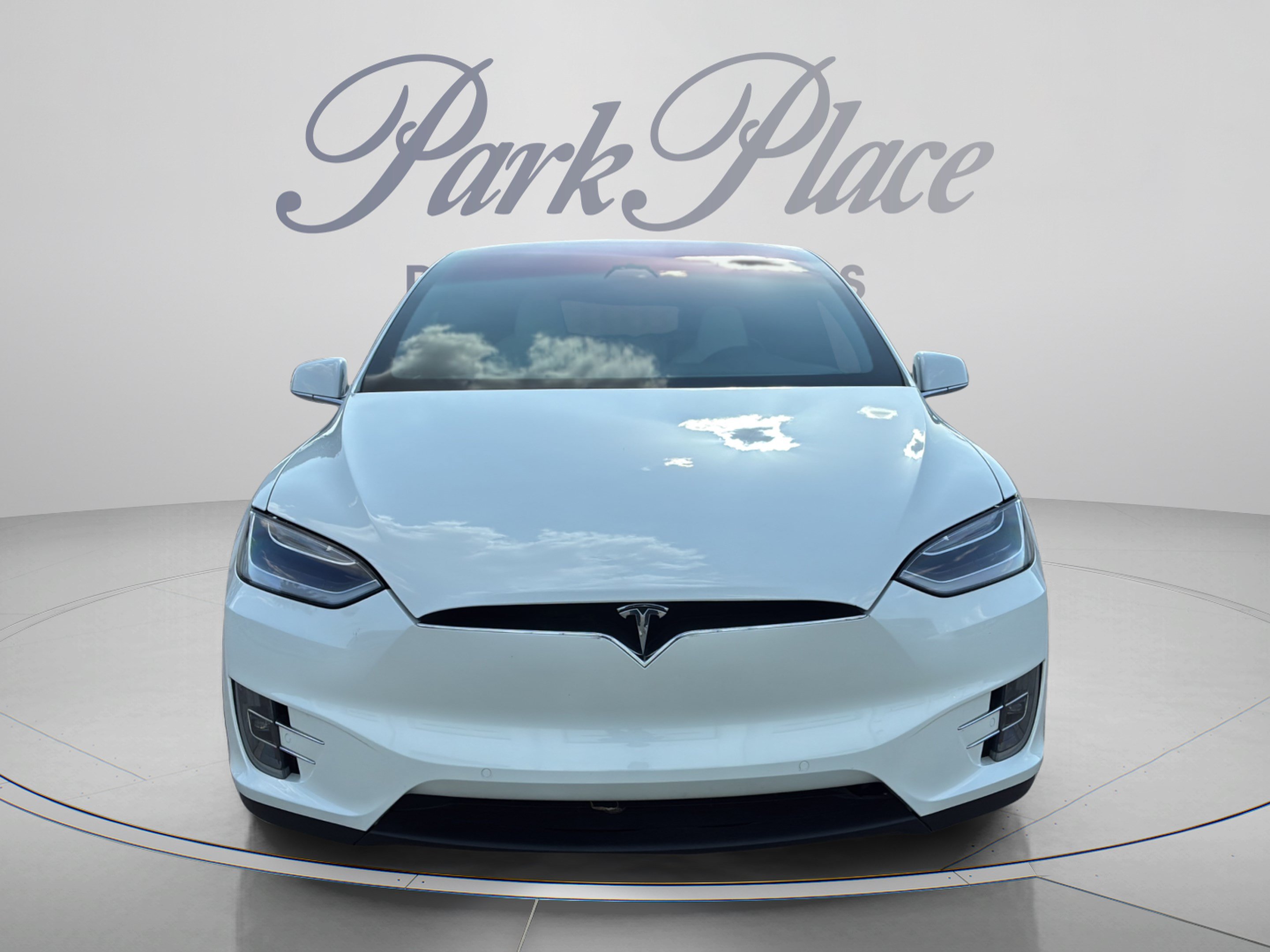 Used 2018 Tesla Model X 100D AWD/4WD image 9