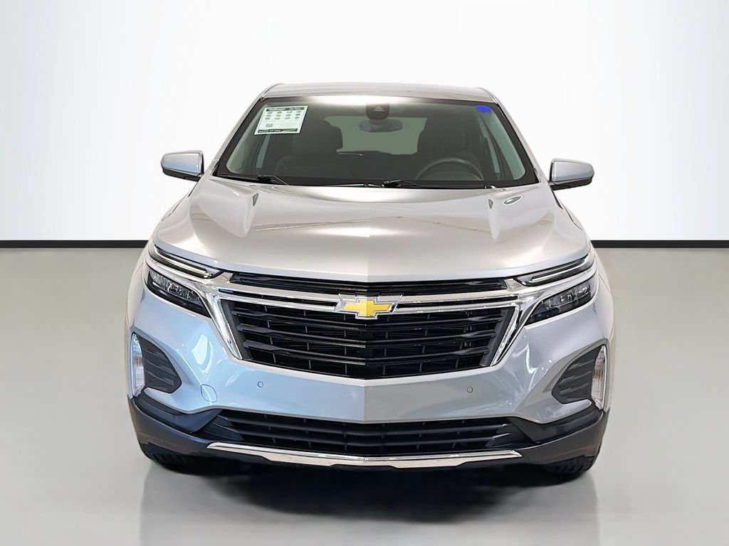 Used 2023 Chevrolet Equinox LT w/ LPO, Floor Liner Package AWD/4WD image 2