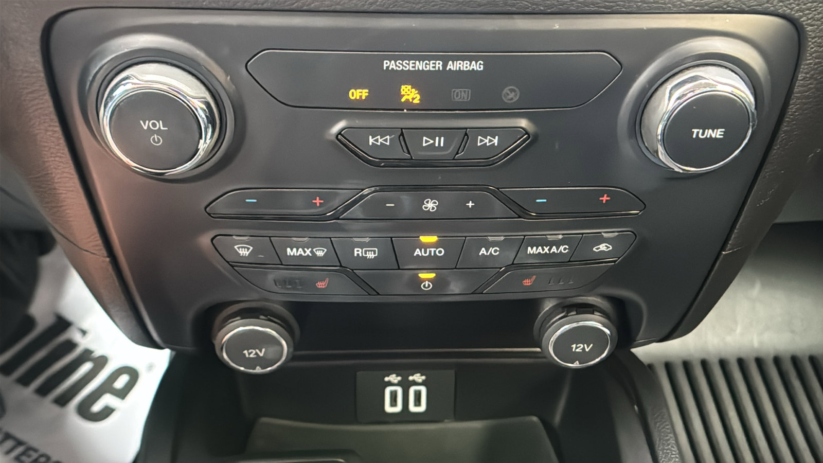 Used 2020 Ford Ranger Lariat w/ Trailer Tow Package image 29