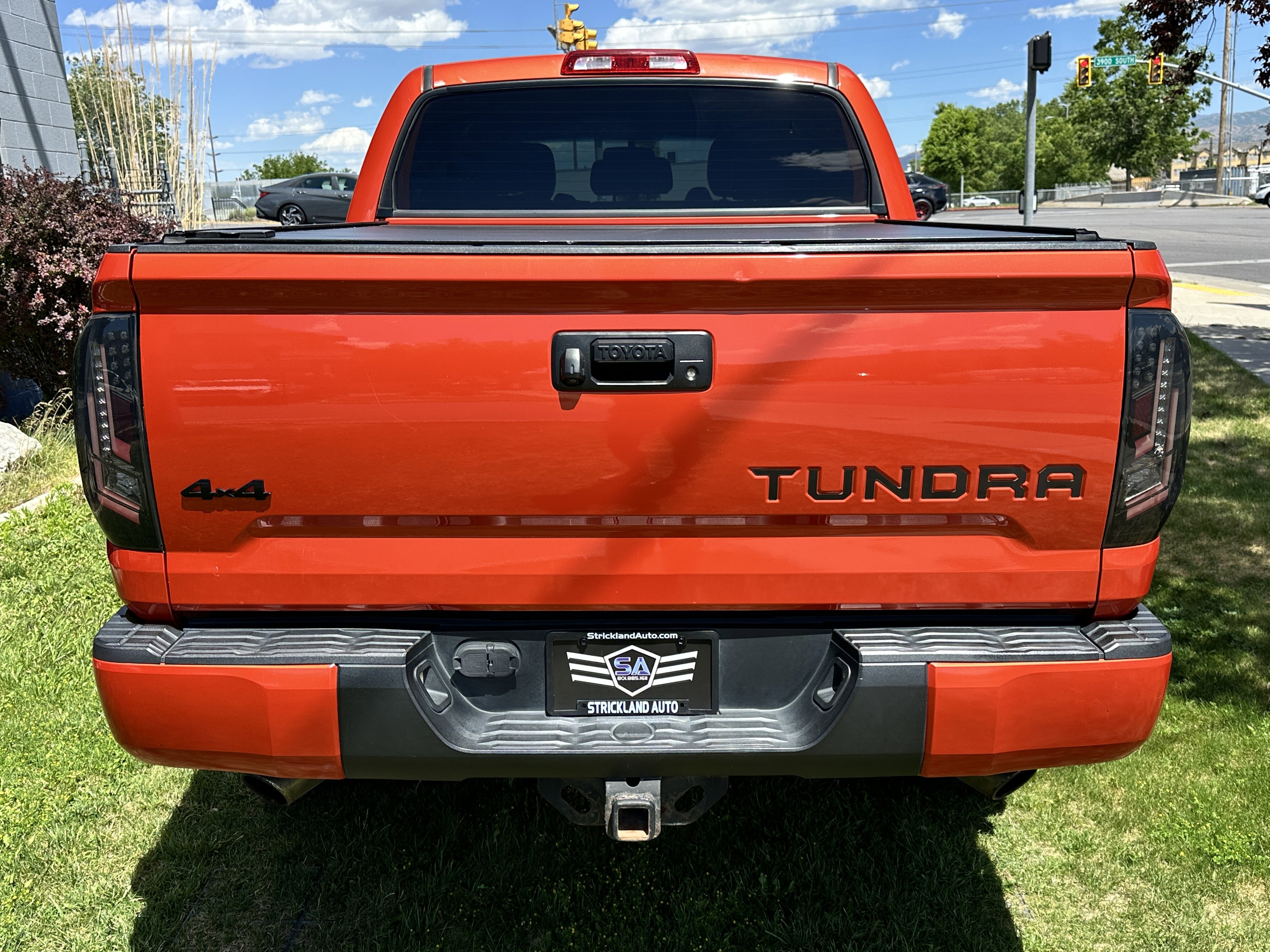Used 2015 Toyota Tundra TRD Pro AWD/4WD image 8