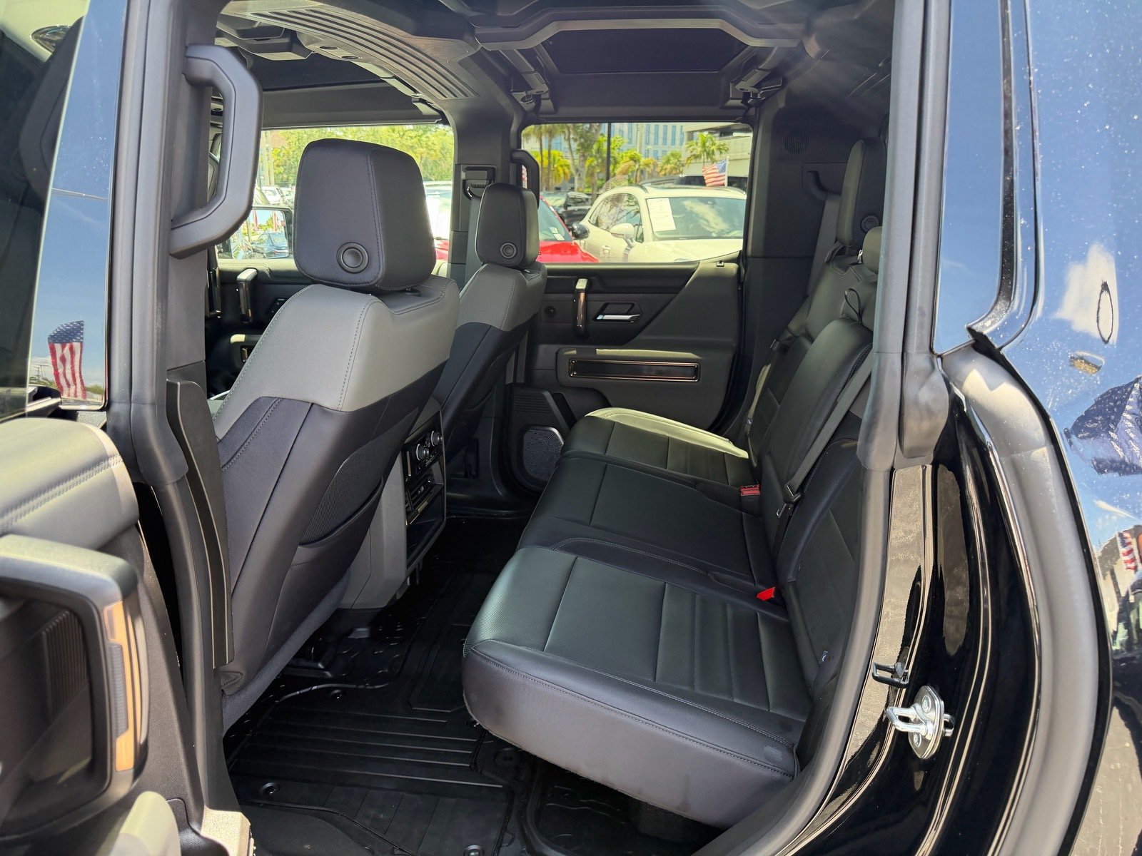 Used 2025 GMC Hummer EV 2X AWD/4WD image 13