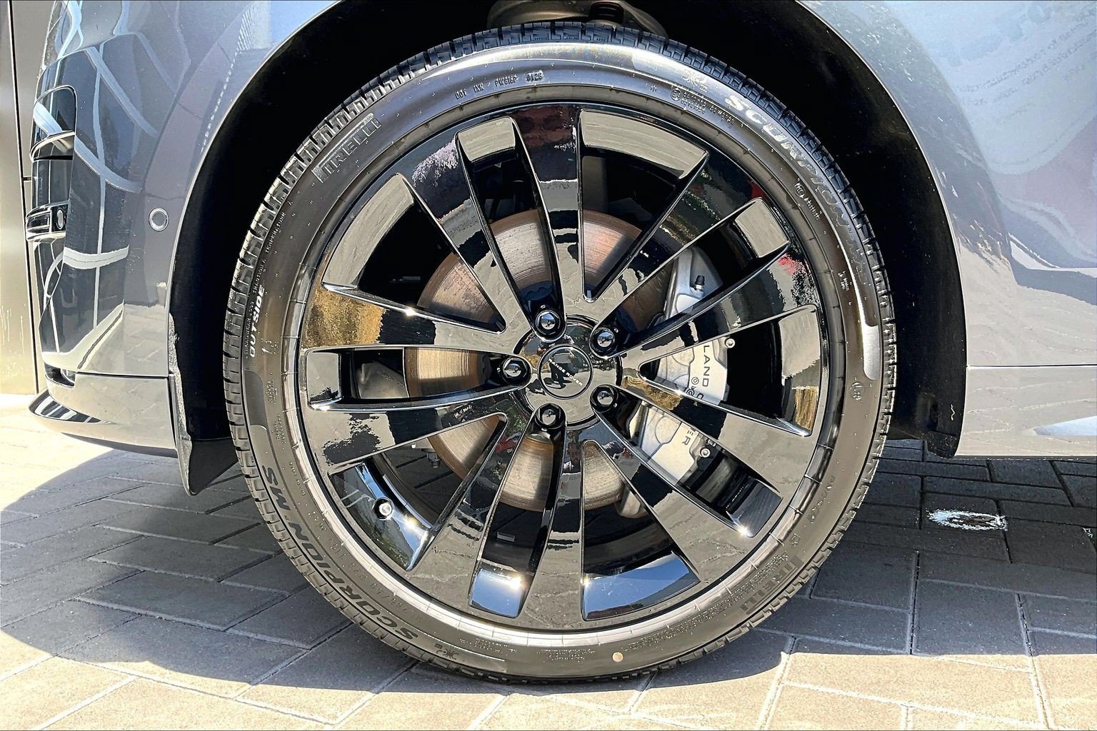 New 2026 Land Rover Range Rover Sport Dynamic SE AWD/4WD image 12