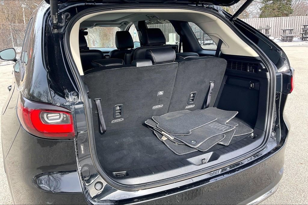 Certified 2024 MAZDA CX-90 Plug-In Hybrid w/ Premium Pkg image 28