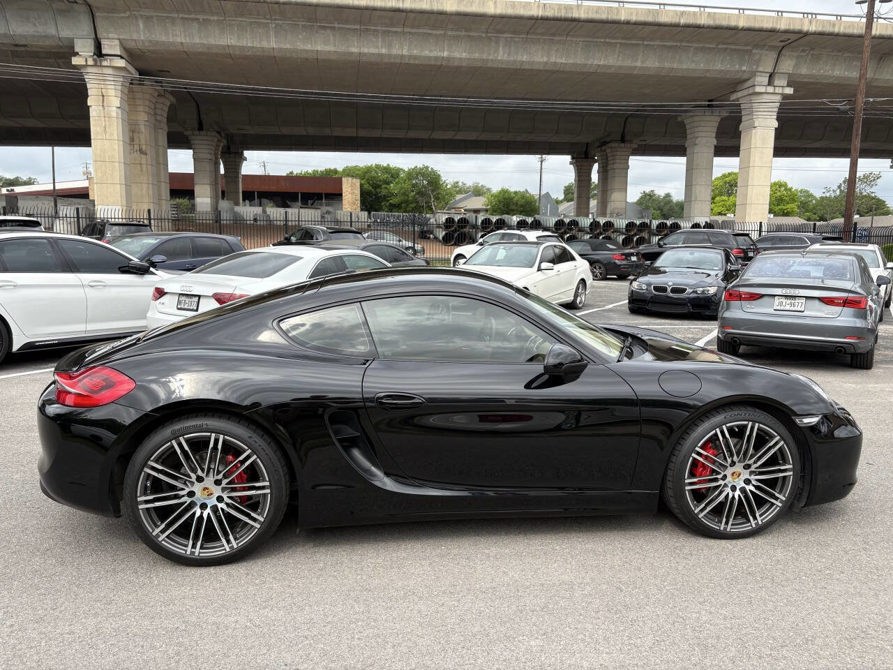Used 2015 Porsche Cayman S image 4