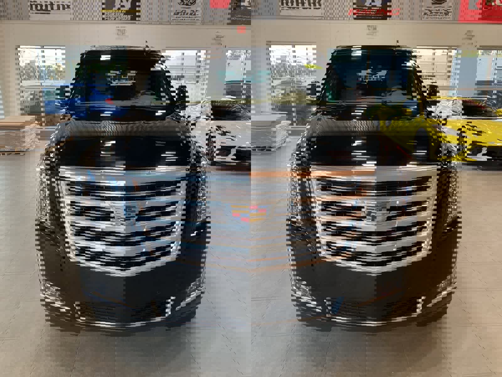 Used 2019 Cadillac Escalade Platinum image 2