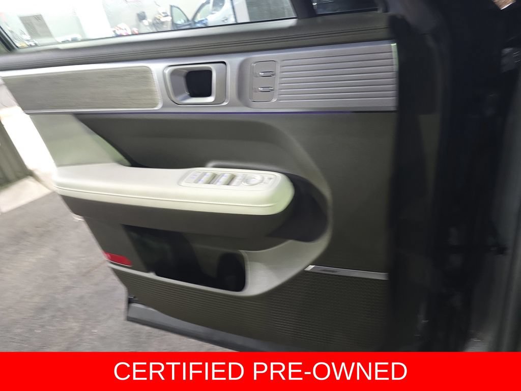 Used 2025 Hyundai Santa Fe Calligraphy FWD image 29