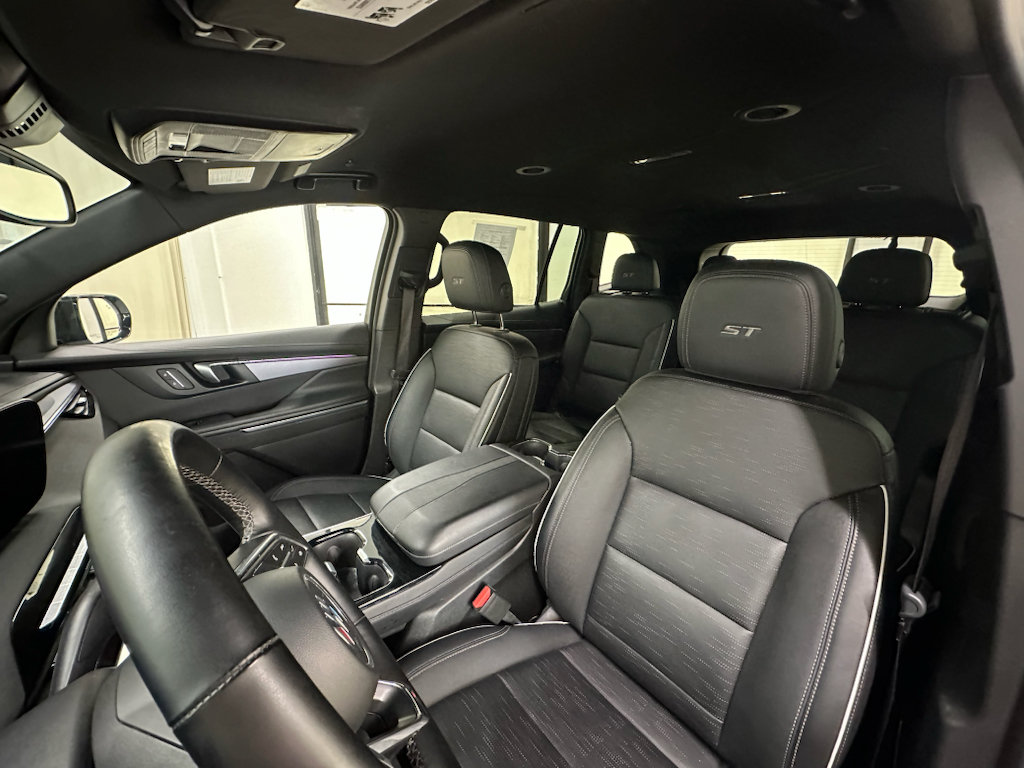 Certified 2026 Buick Enclave Sport Touring AWD/4WD image 29