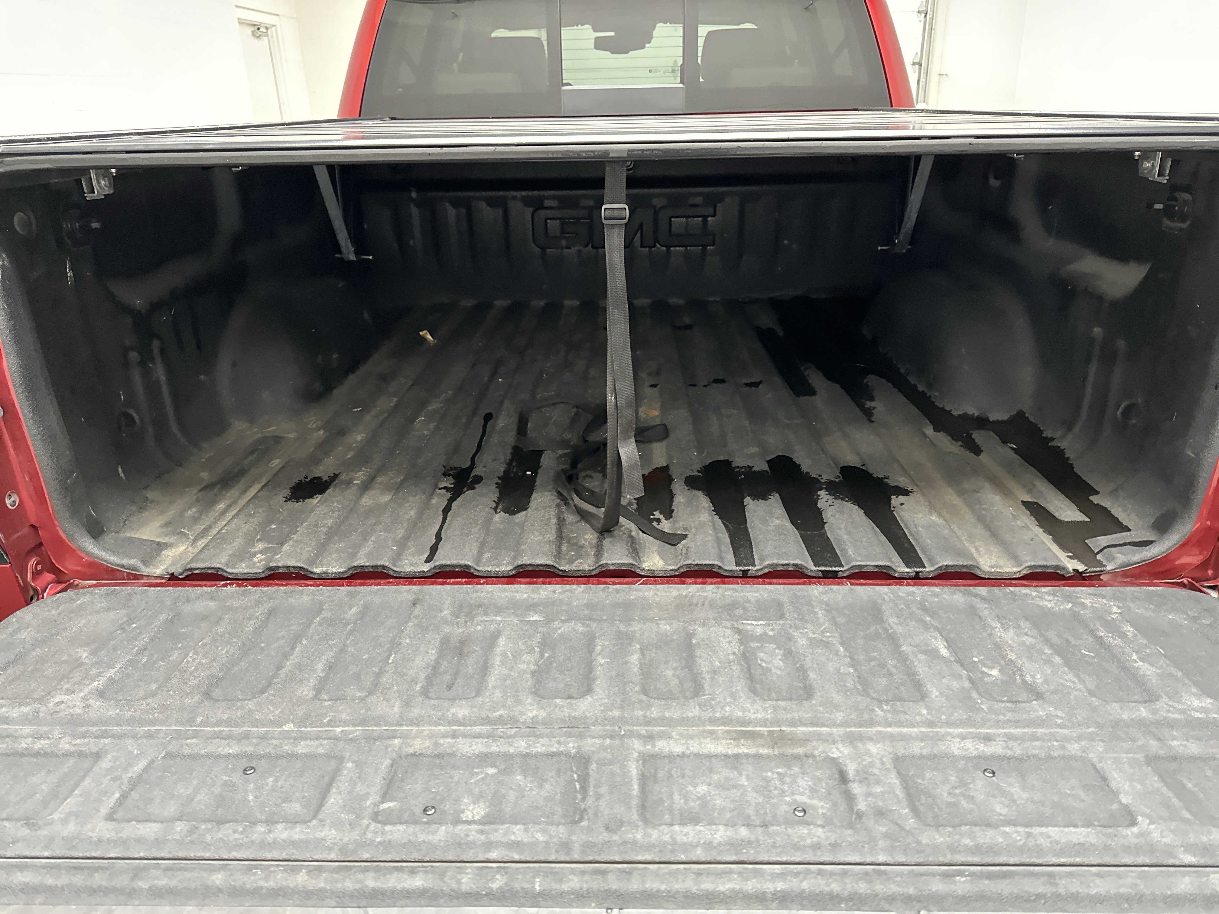 Used 2018 GMC Sierra 1500 SLT image 16