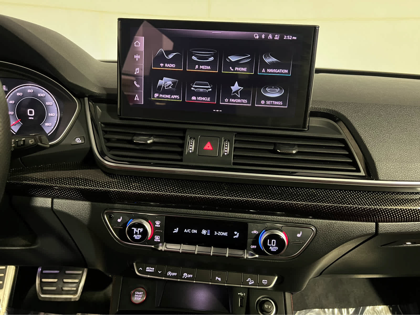 Used 2024 Audi SQ5 Premium Plus w/ Premium Plus Package AWD/4WD image 12