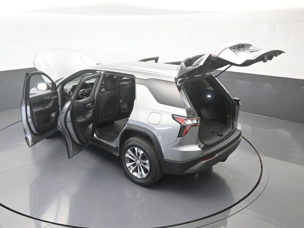 Used 2026 Chevrolet Equinox LT FWD image 63