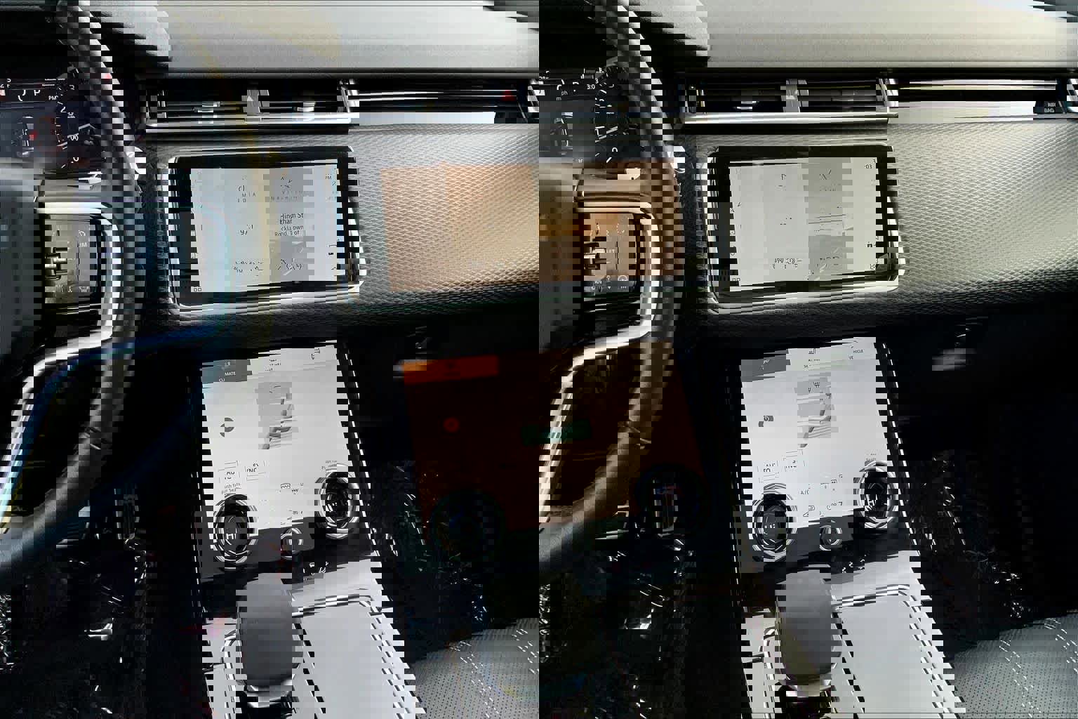 Used 2023 Land Rover Range Rover Velar R-Dynamic S image 6