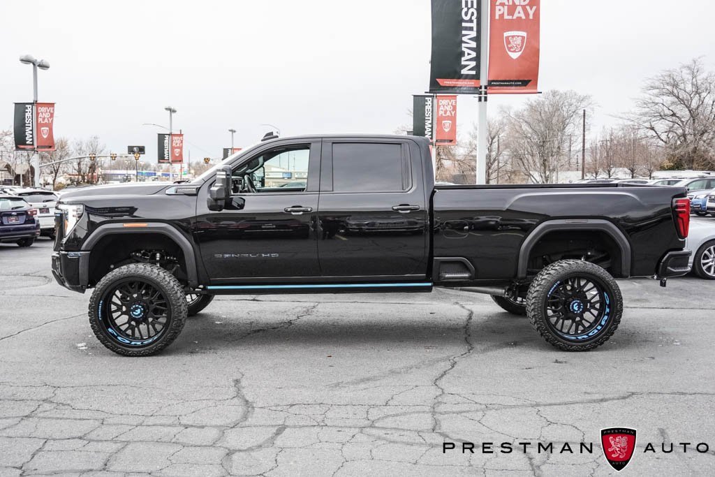 Used 2025 GMC Sierra 3500 Denali Ultimate image 24