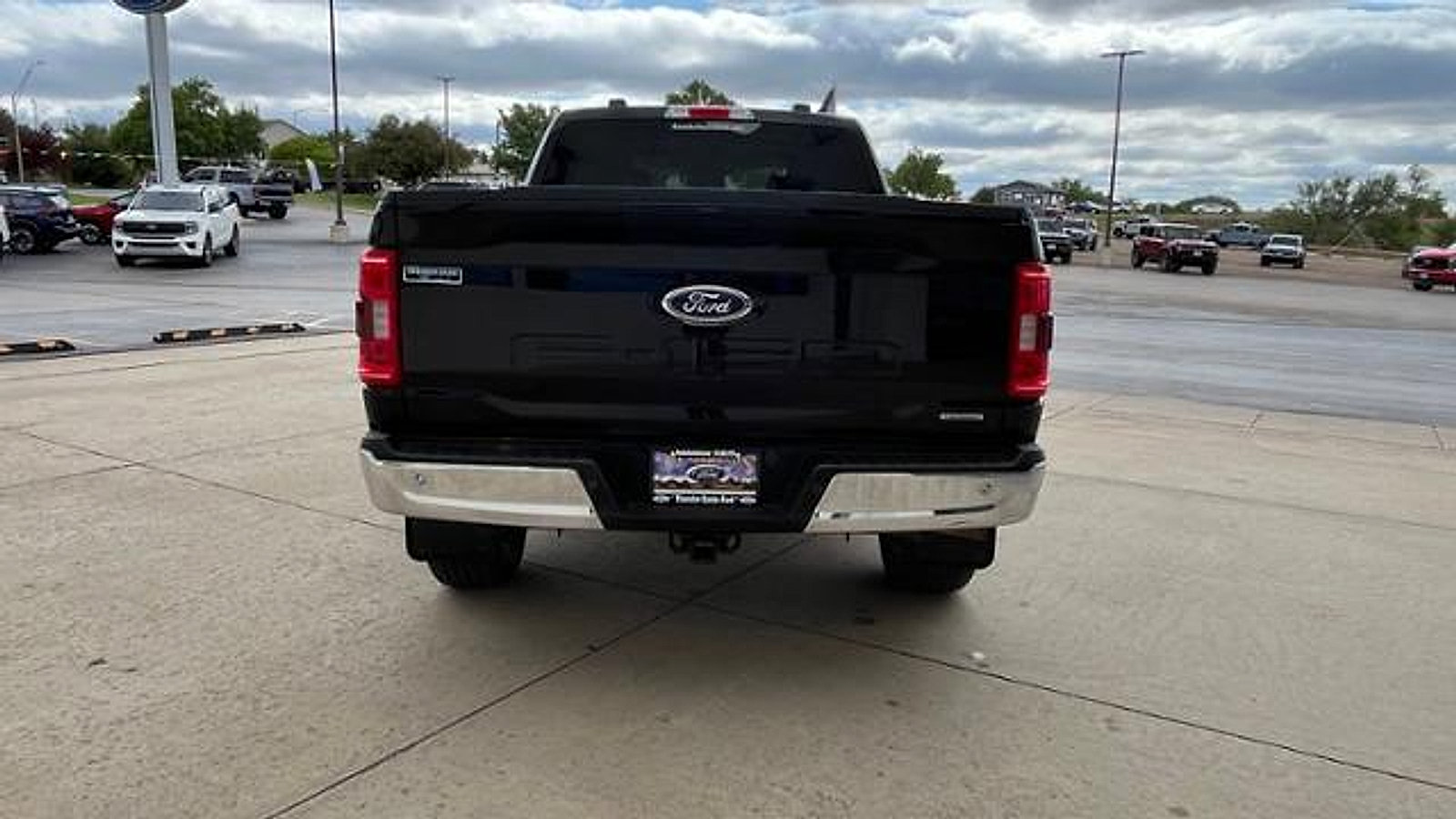 Used 2023 Ford F150 XLT w/ Equipment Group 301A Mid AWD/4WD image 6