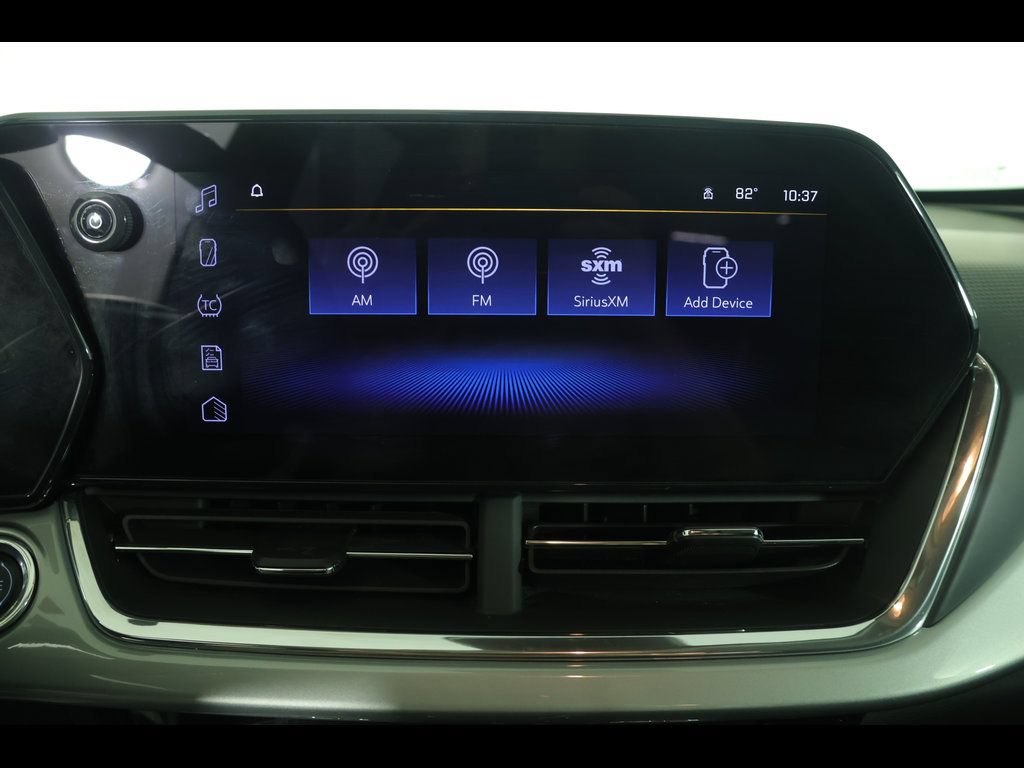 Certified 2025 Chevrolet Trax LT w/ LT Convenience Package FWD image 12