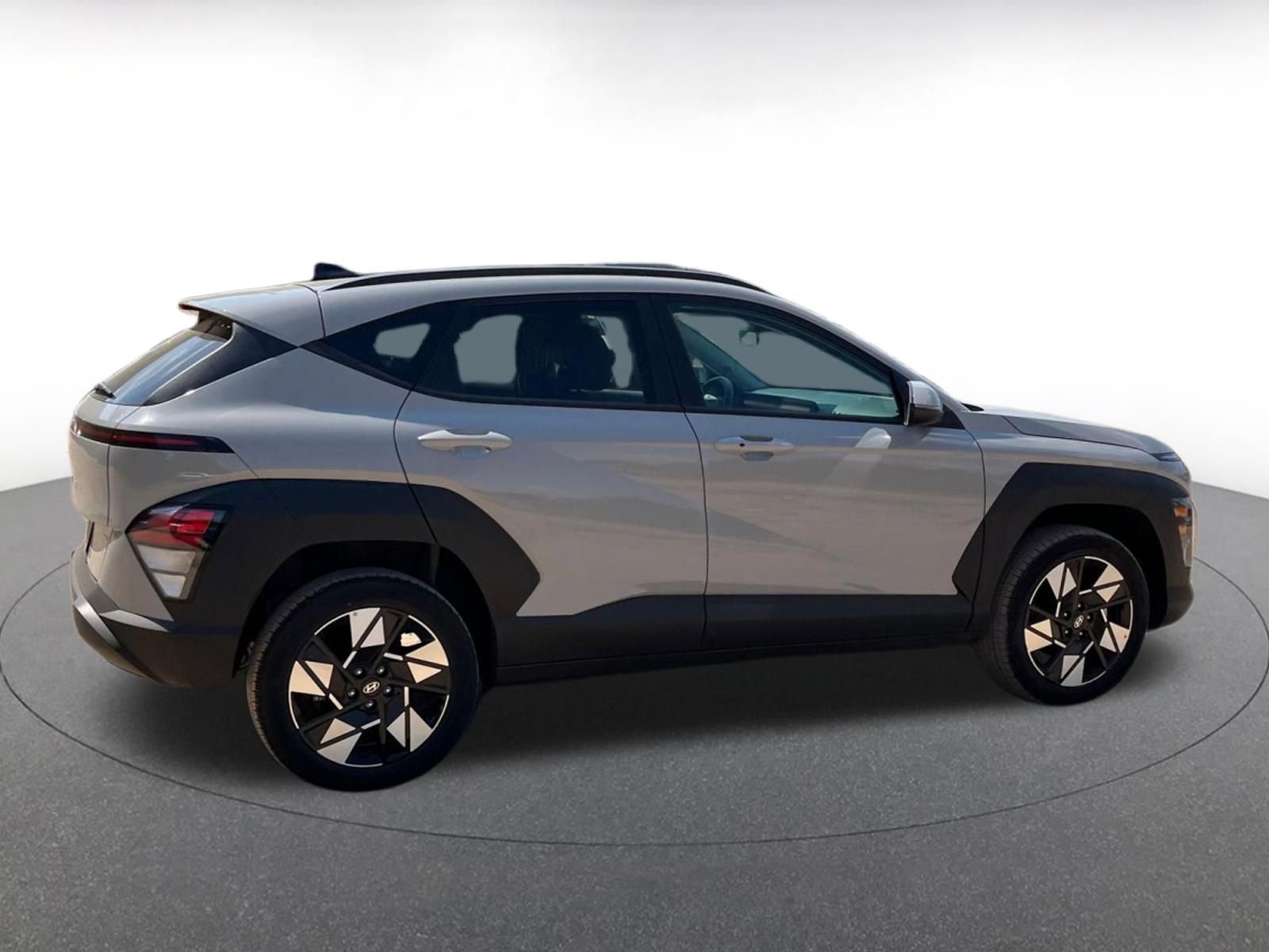 Used 2025 Hyundai Kona SEL AWD/4WD image 16