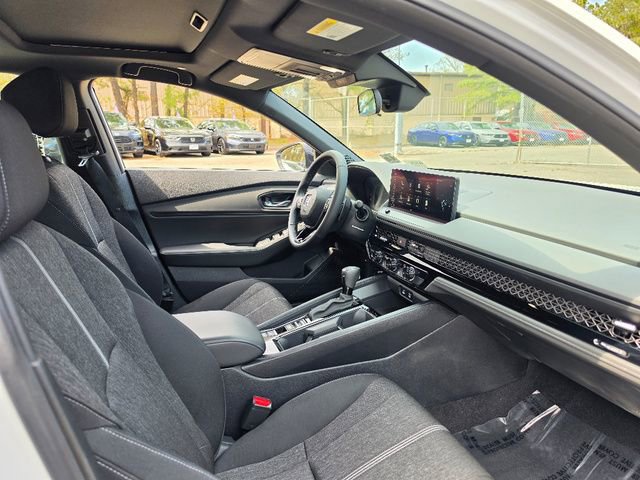 Used 2024 Honda Accord Sport image 11