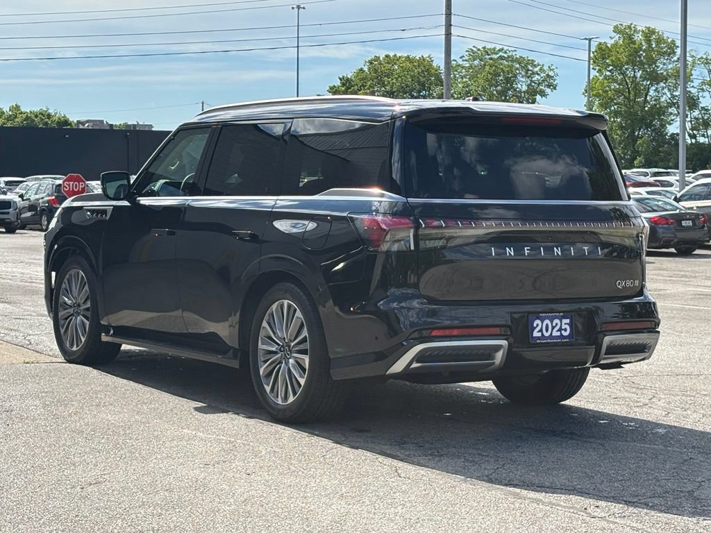 Used 2025 INFINITI QX80 Sensory AWD/4WD image 7