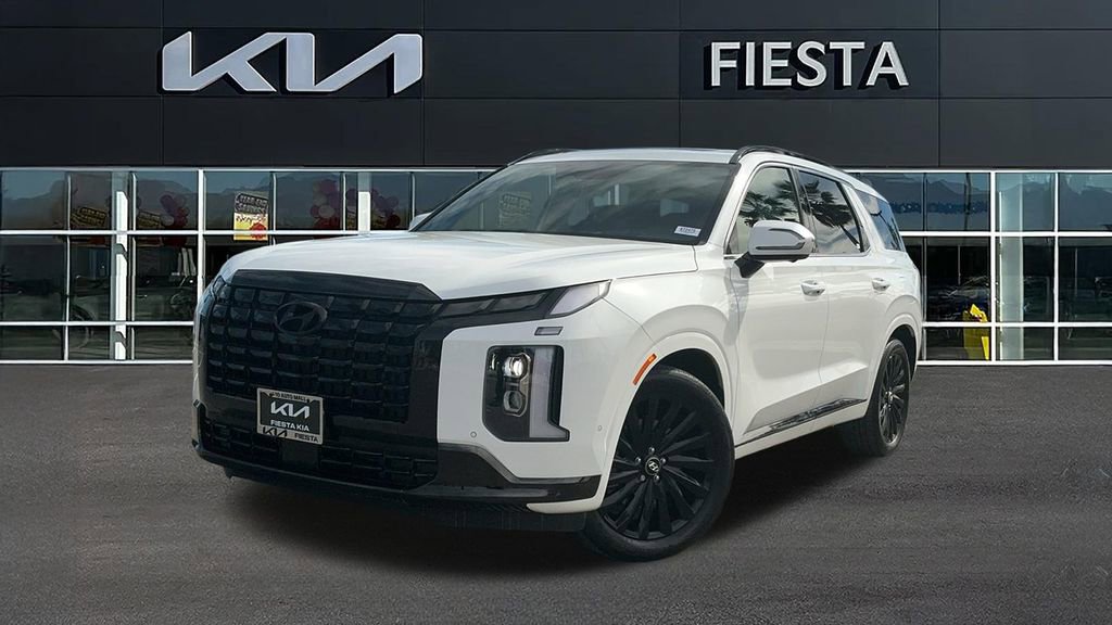 Used 2024 Hyundai Palisade Calligraphy image 2